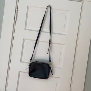 NWT really cute black purse/bag